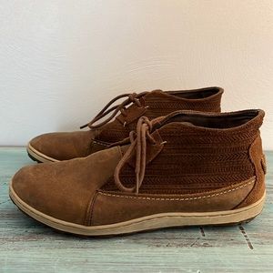 Size 8 Merrell Ashland Chukka Boot, leather upper, rubber sole.